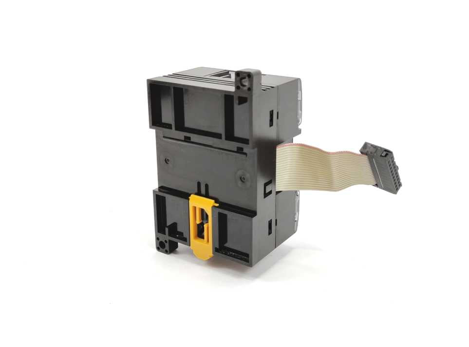 OMRON CP1W-8ER I/O expansion unit, 8 x relay outputs 2 A