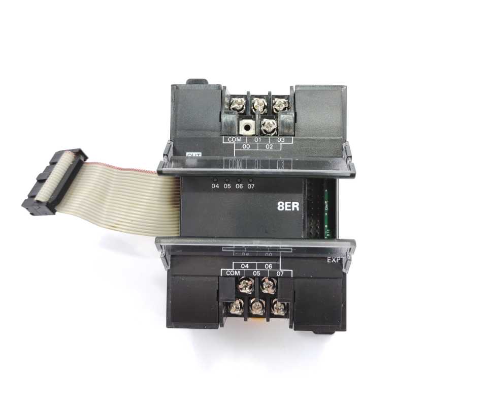 OMRON CP1W-8ER I/O expansion unit, 8 x relay outputs 2 A