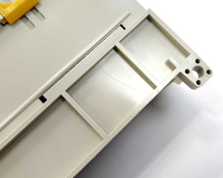 OMRON CPM2A-40CDT1-D Programmable Controller