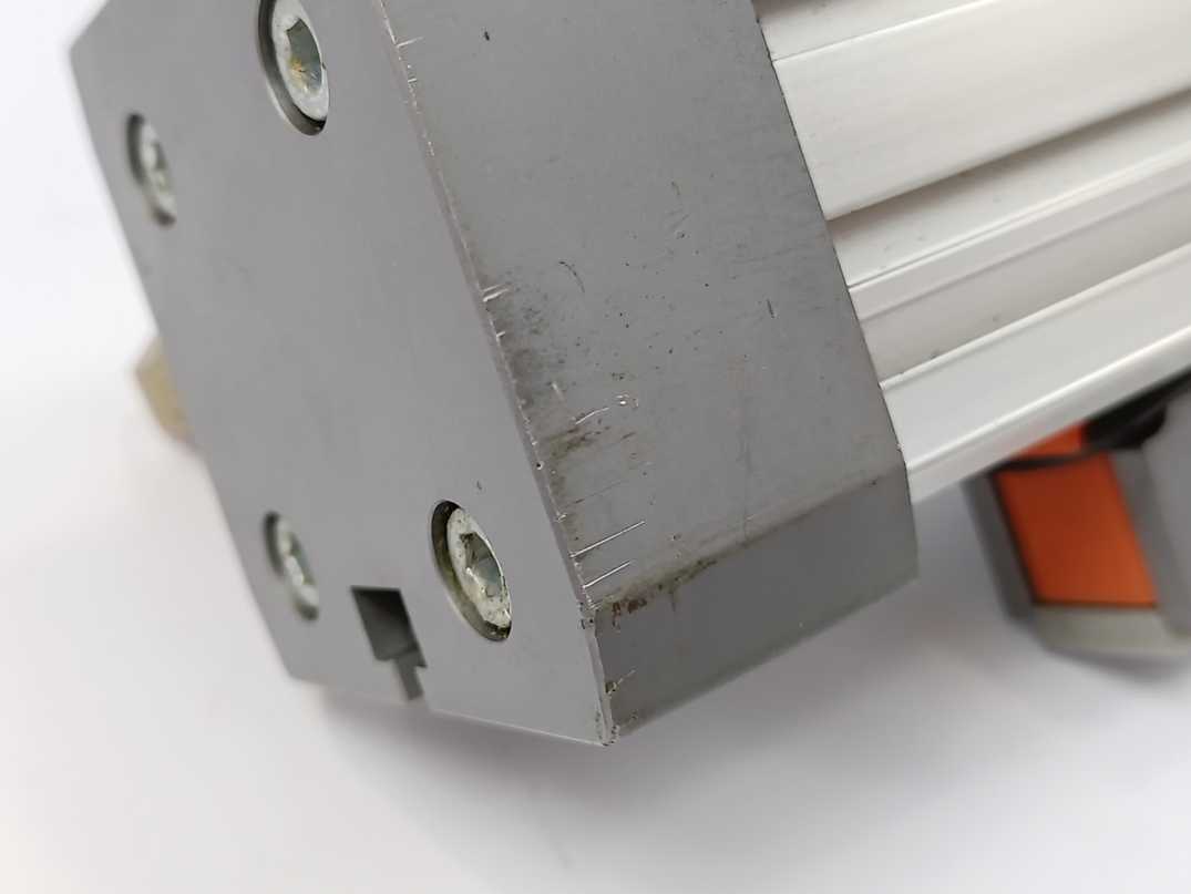 Metal Work 270Z40A550CN Rodless Cylinder w/ 1x CE32MP Hall Effect Sensor