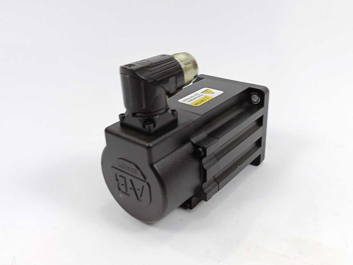 AB VPL-B0751M-PK12AA VPL Low Inertia Motor,  480V AC, 75mm