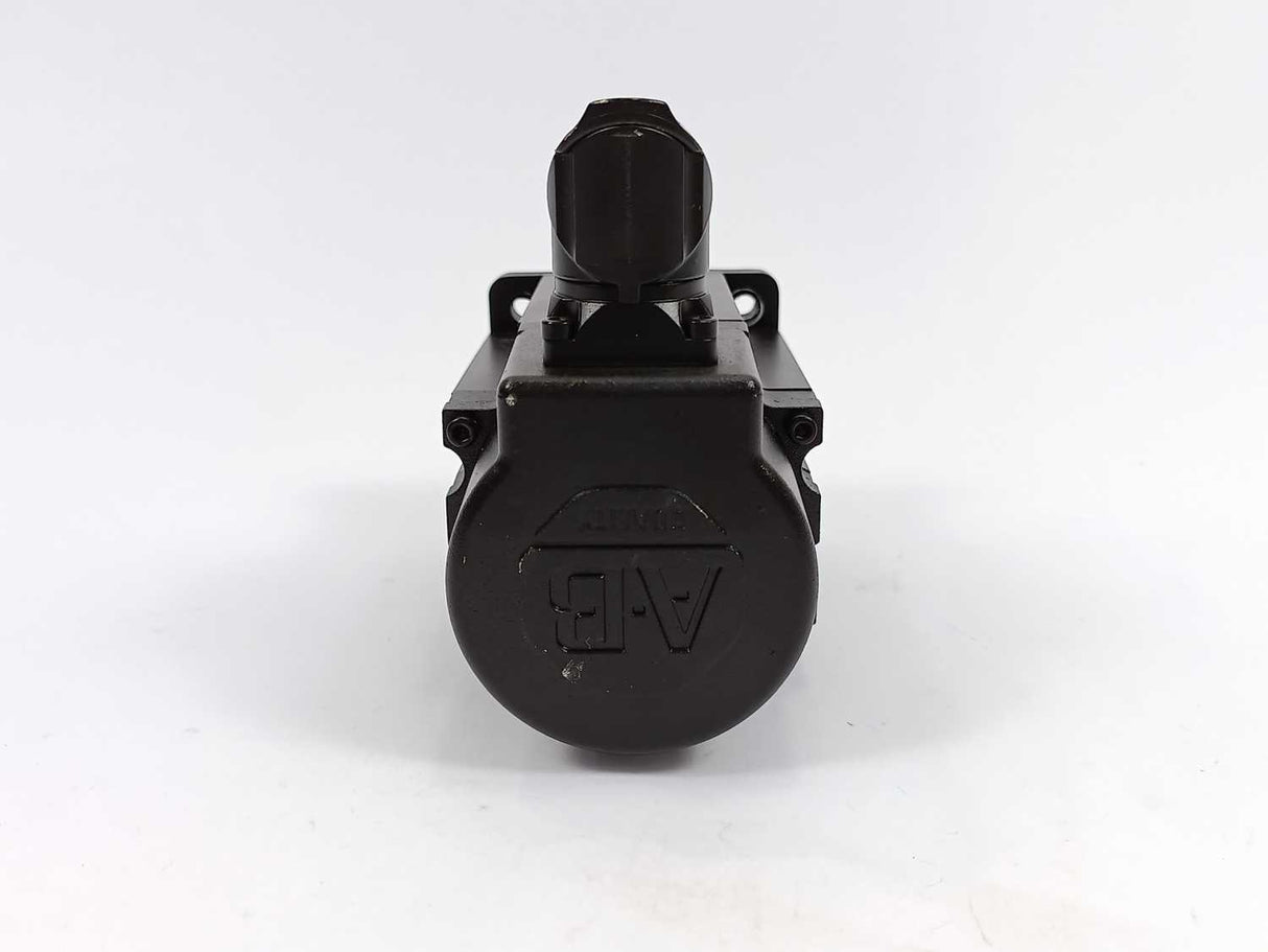 AB VPL-B0751M-PK12AA VPL Low Inertia Motor,  480V AC, 75mm