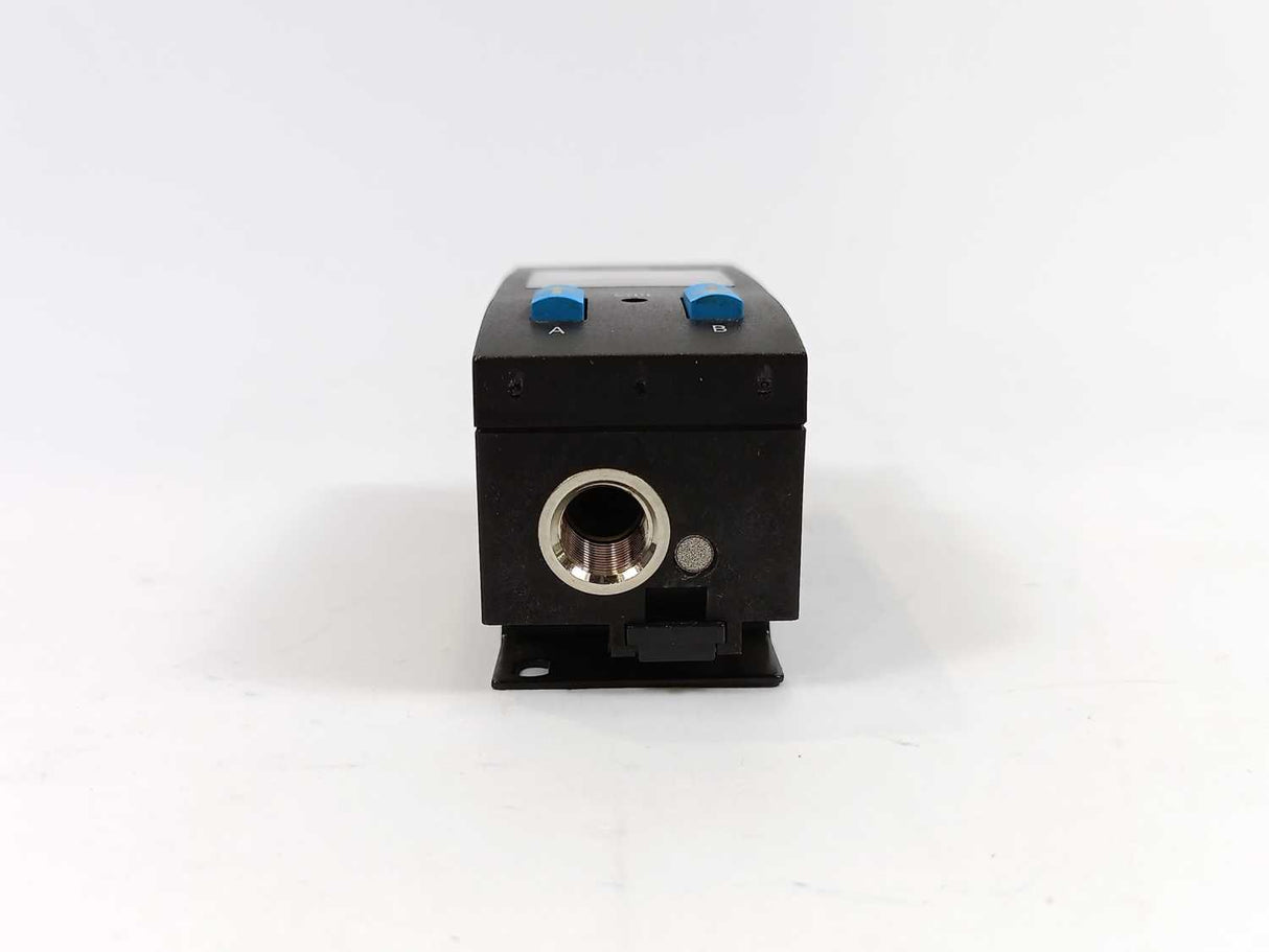 Festo 192766 SDE1-B2-G2-W18-L-P1-M12 Pressure Sensor