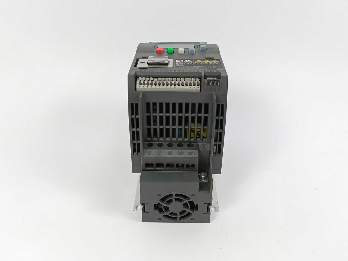 Siemens 6SL3210-5BE21-5CV0 SINAMICS V20, 3AC 400V 1.5kW FILTER C3