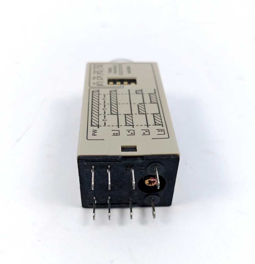 OMRON H3YN-2 Timer Relay 1s/10s/1m/10m