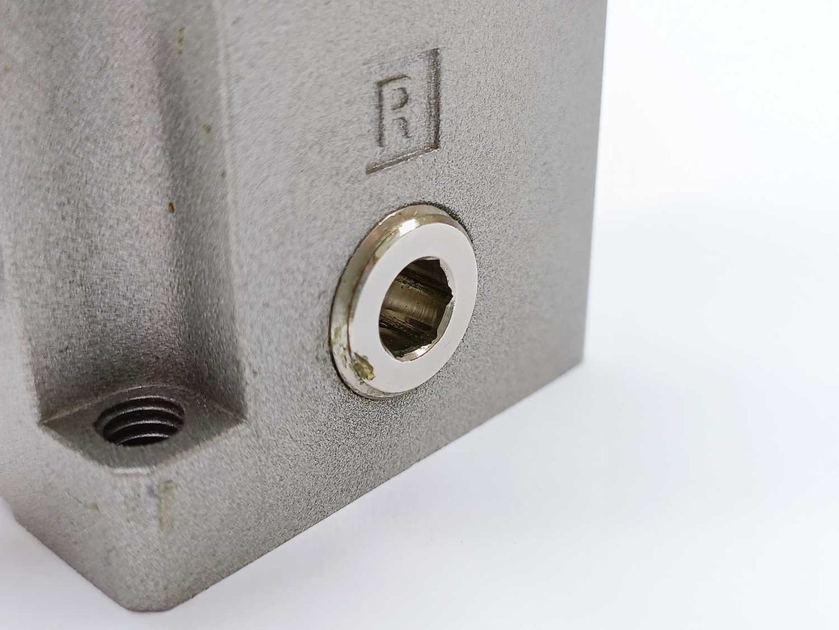 SMC EVT317V-5DZ-02F-Q Solenoid Valve