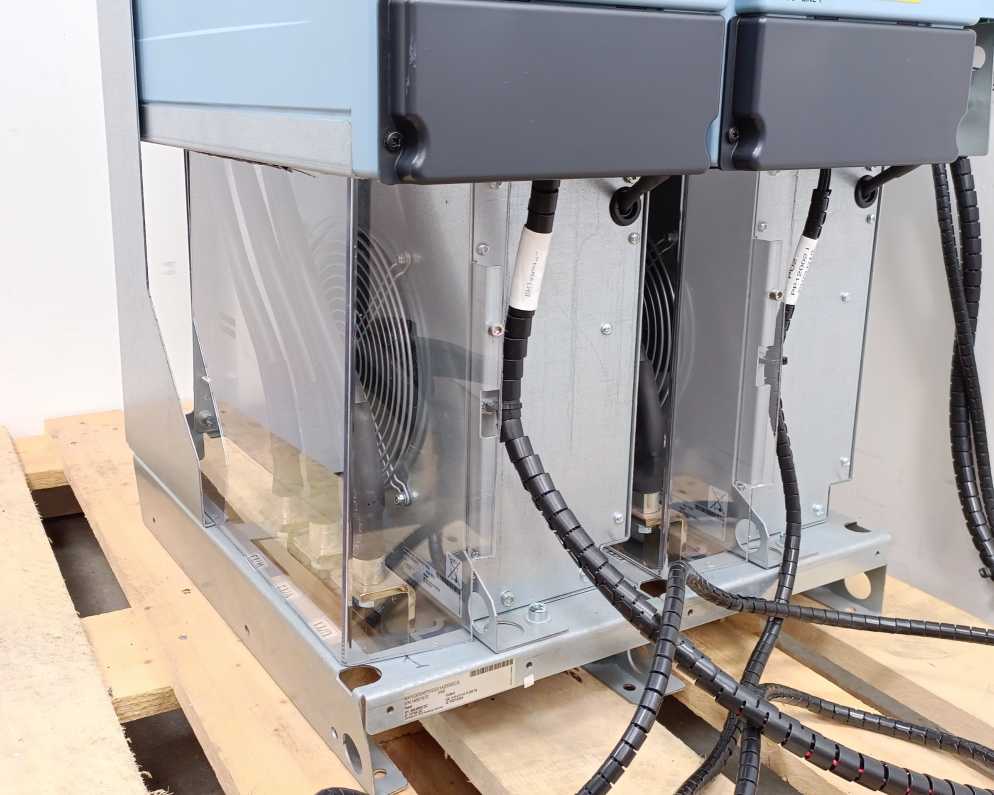 Vacon NXI10305A0T0ISGA1A20000CQ Vacon NXI Inverter Unit, 465-800 Vdc