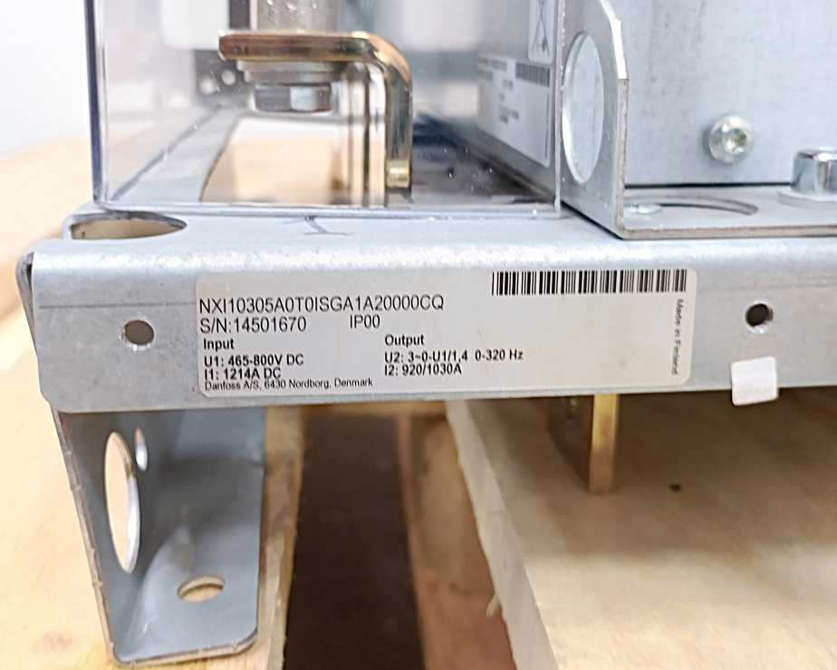 Vacon NXI10305A0T0ISGA1A20000CQ Vacon NXI Inverter Unit, 465-800 Vdc