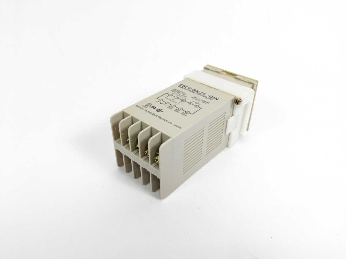OMRON E5CS-RKJX-DIN Temperature Controller, missing front foil