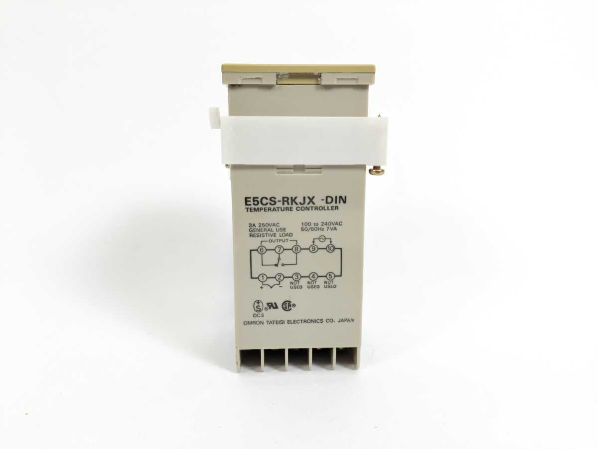 OMRON E5CS-RKJX-DIN Temperature Controller, missing front foil