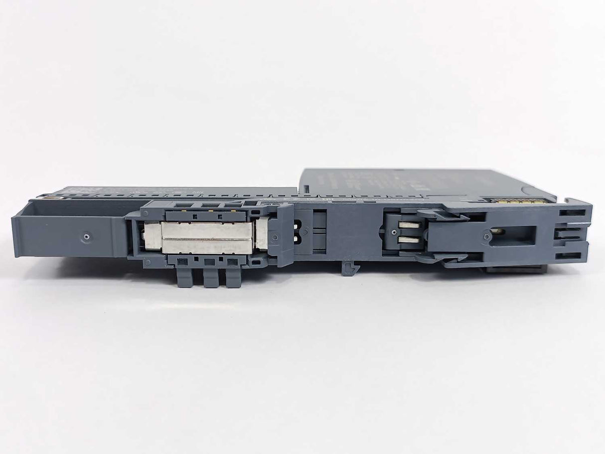 Siemens 6ES7134-6JD00-0CA1 Analog Input Module w/ 6ES7193-6BP00-0BA0