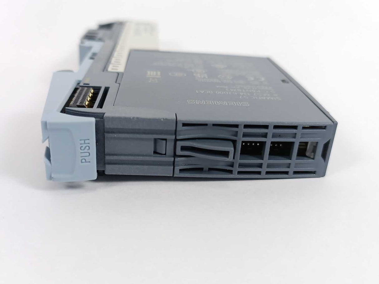 Siemens 6ES7134-6JD00-0CA1 Analog Input Module w/ 6ES7193-6BP40-0DA1