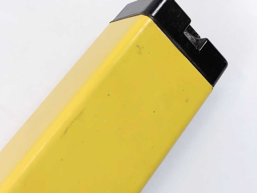 BANNER LS2LR30-300Q8 LS2E30 EZ-Screen Type 2 Emitter+Reciever Batch 2pcs.