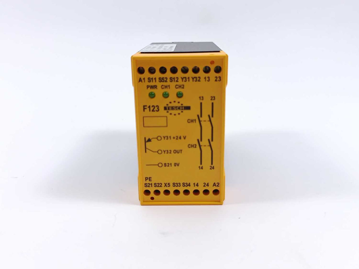 TESCH 07400037 F123x01 Safety Relay 230VAC