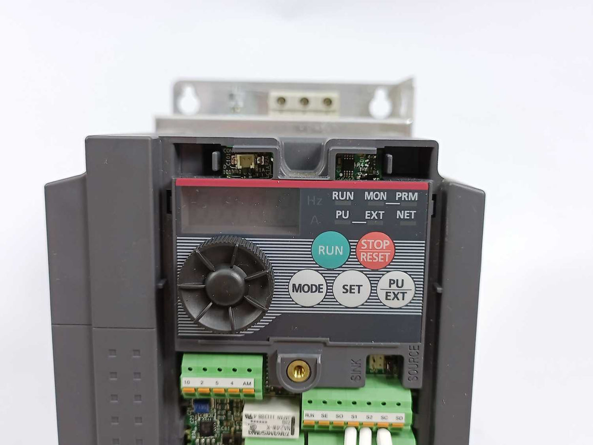 Mitsubishi FR-D740-022-EC FR-D700 Compact Inverter w/ FFR-CSH-036-8A-RF1