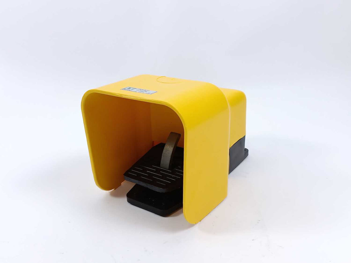 Pneumax 228.52.10.1/1 5/2-Way Pneumatic Foot Pedal Valve