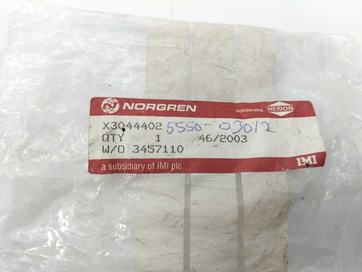 NORGREN X3044402 Super X Manually Actuated Valve, G1/8, 5/2