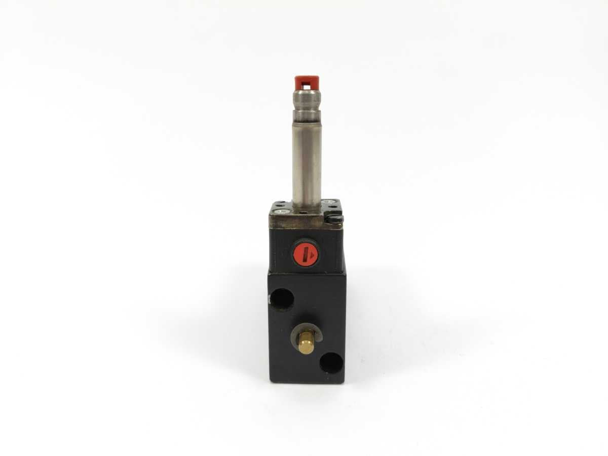 NORGREN 14 1235 00 000 G1/8 Single Solenoid Valve, AIR2 - 10 Bar