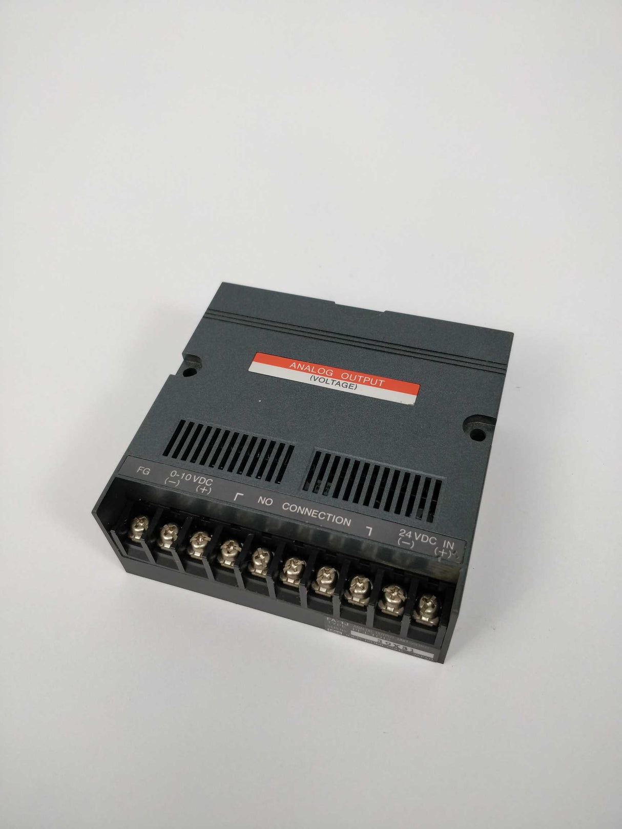 Idec PFJ-TO12 FA-1J analog output unit