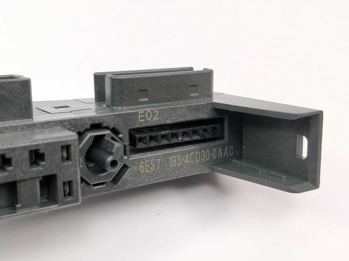 Siemens 6ES7138-4CA60-0AB0 E:02 & 6ES7193-4CD30-0AA0 E:02