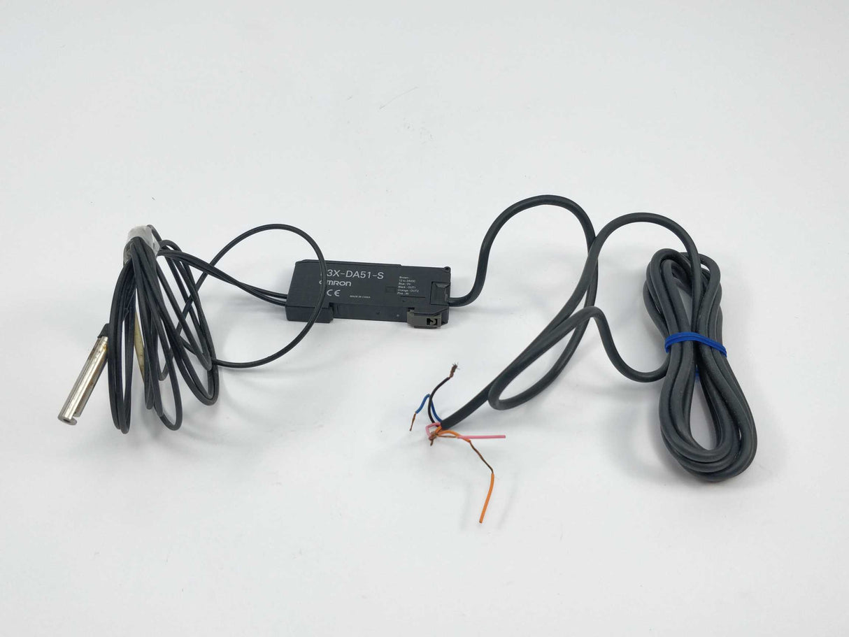 OMRON E3X-DA51-S Photo Electric Sensor with E32-D14L 2M