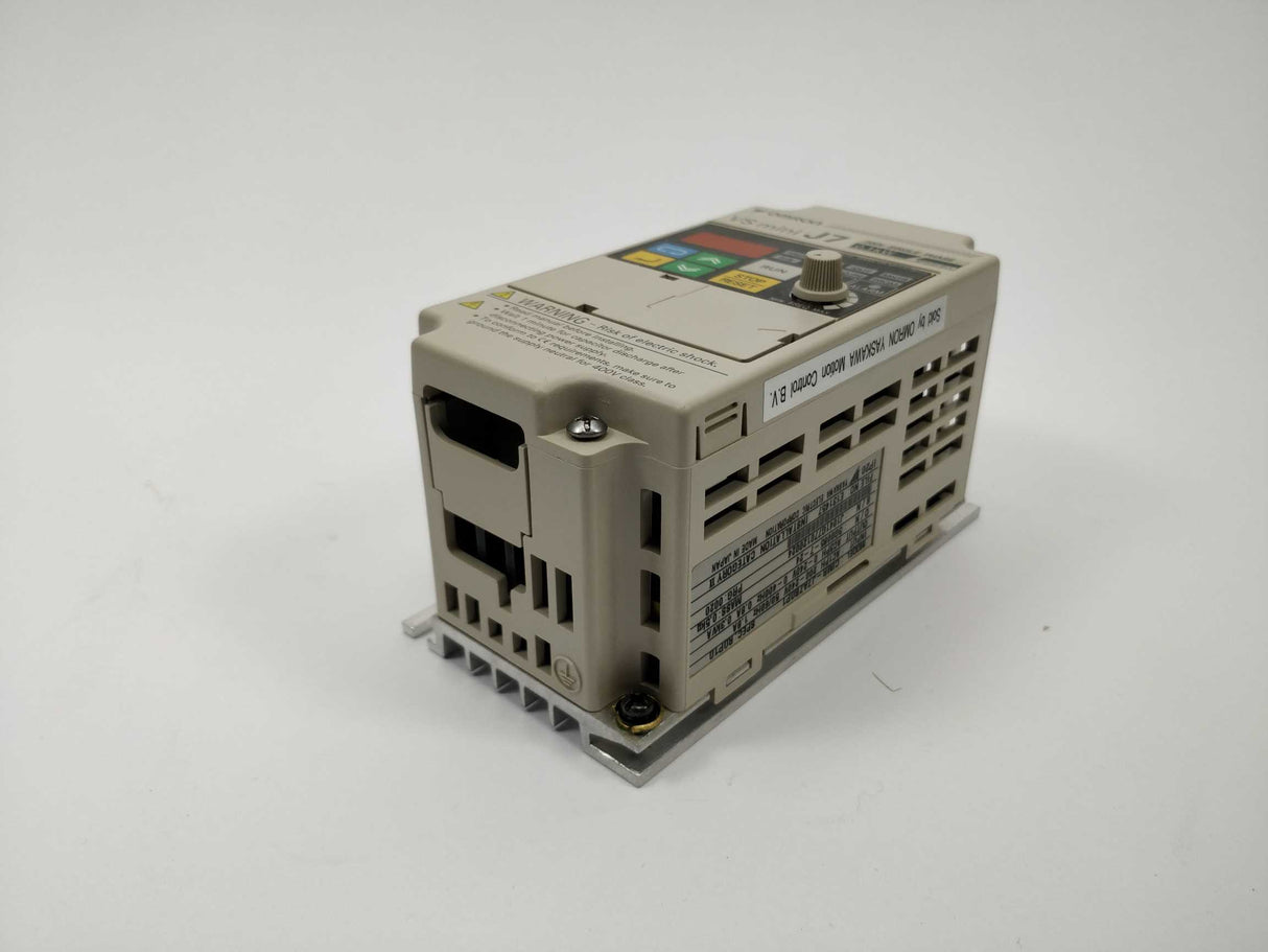 OMRON / YASKAWA CIMR-J7AZB0P1 Inverter