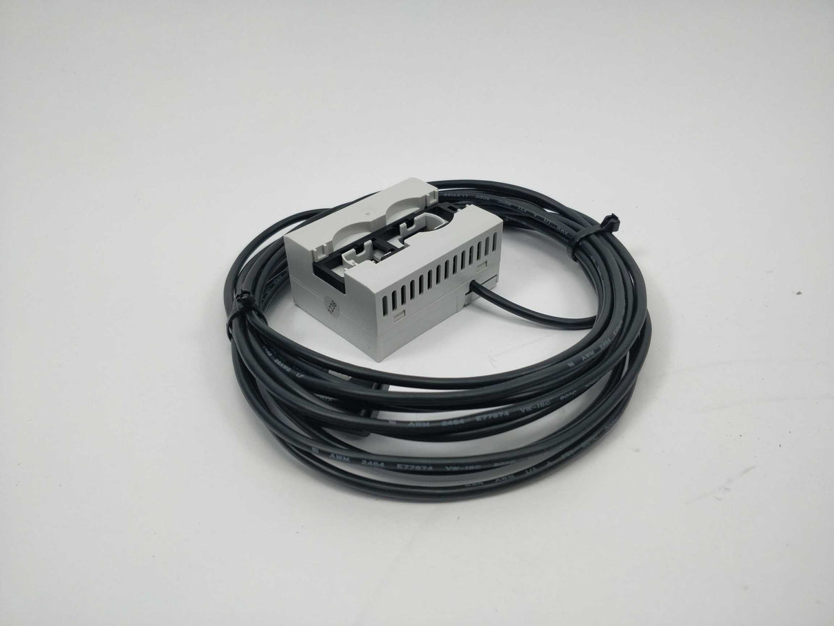 ABB 1SVR440841R0000 Remote display connection, 5m, 24VDC