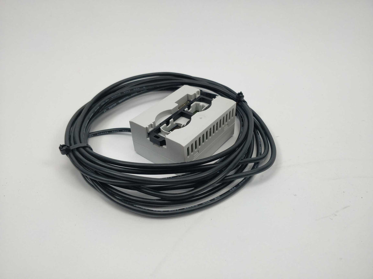 ABB 1SVR440841R0000 Remote display connection, 5m, 24VDC