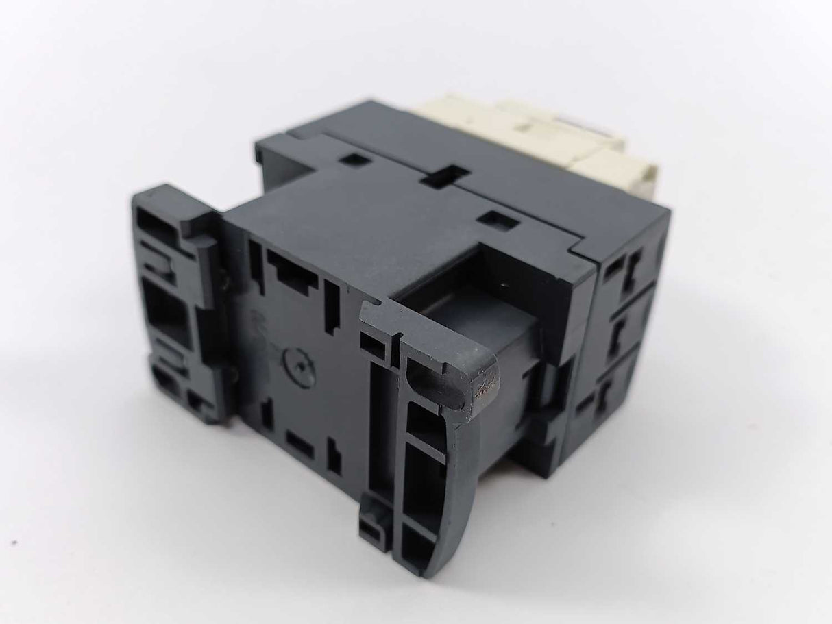 Schneider Electric LC1D12B7 TeSys