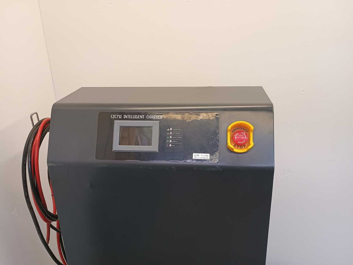 Shineng CZC7SI E29.7/150 Intelligent Charger 29,7V 150A