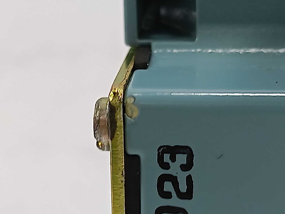 TELEMECANIQUE XCK M115 LIMIT SWITCH