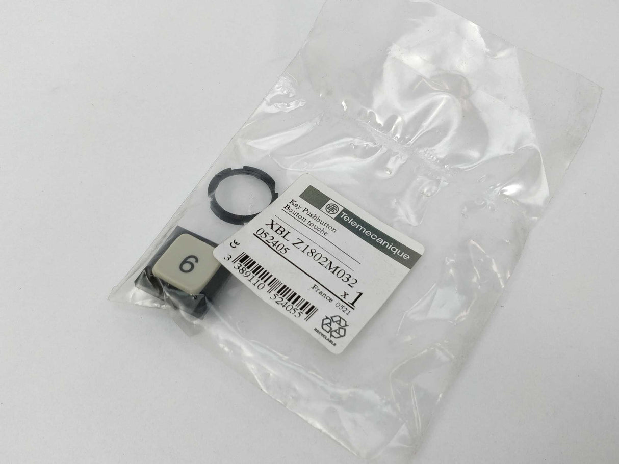TELEMECANIQUE XBL Z1802M032 Key pushbutton 052405