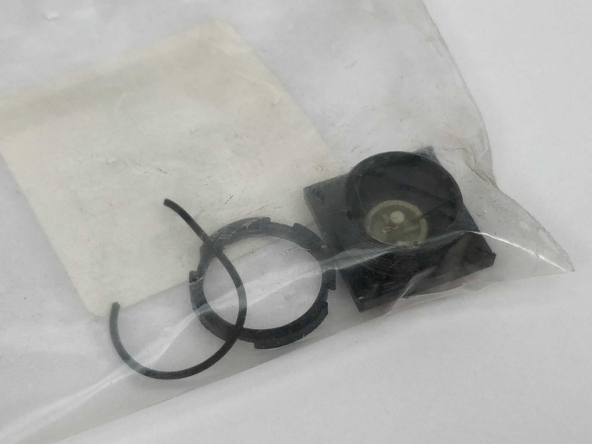 TELEMECANIQUE XBL Z1802M033 Key pushbutton 052405