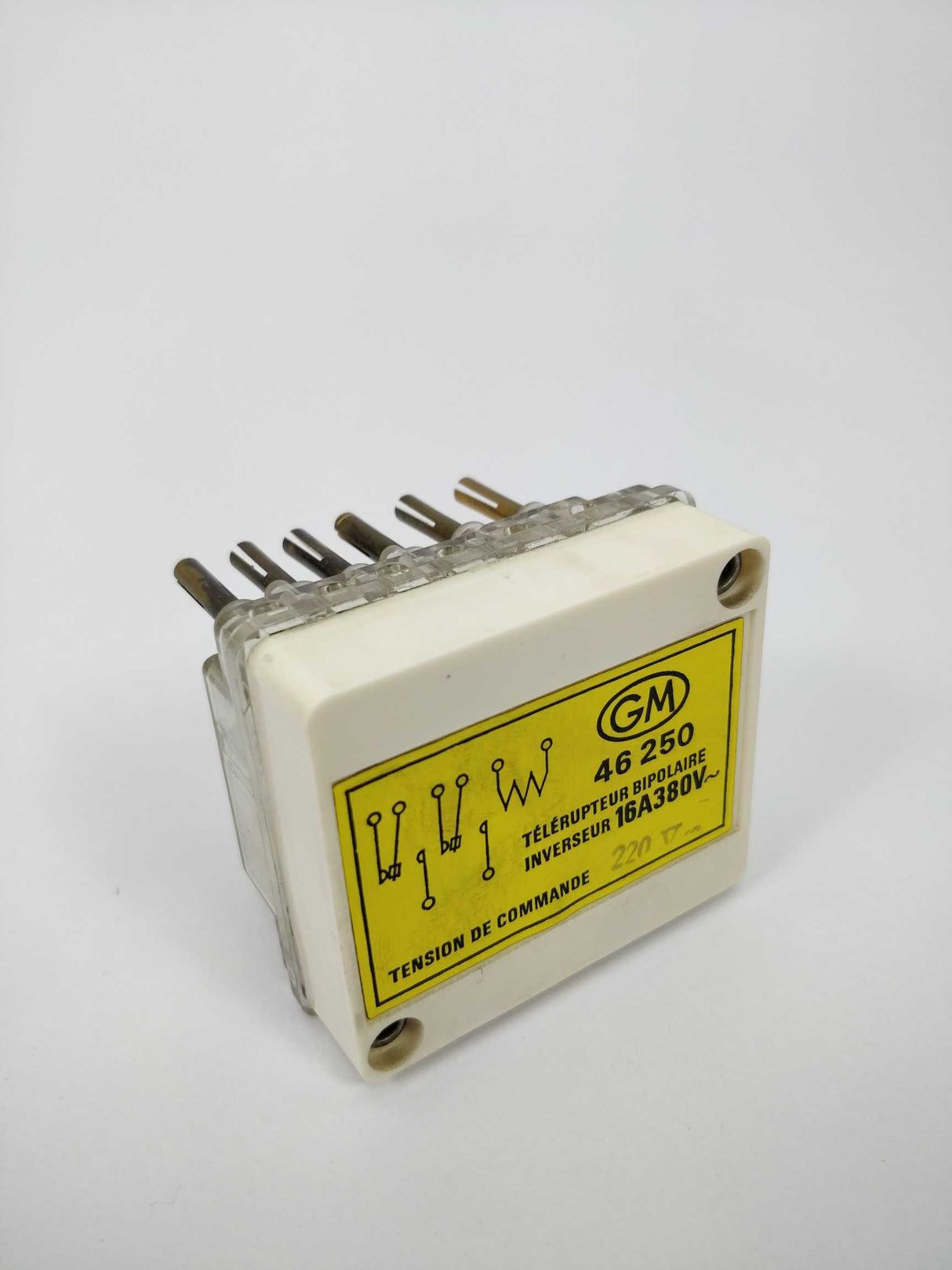 GM 46 250 Bipolar impulse switch 16A 380V~
