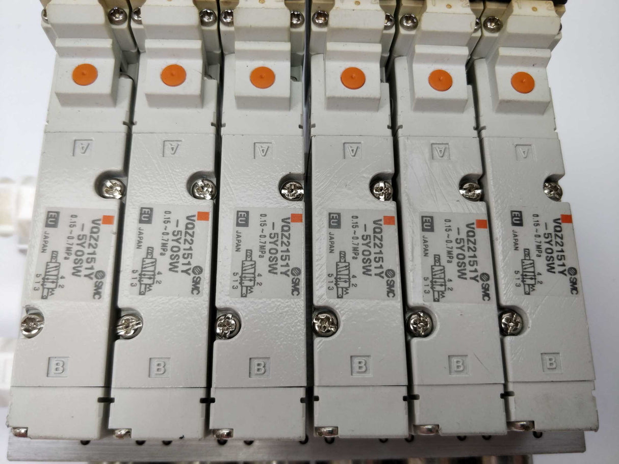 SMC VQZ2151Y-5YOSW Valve, base mount