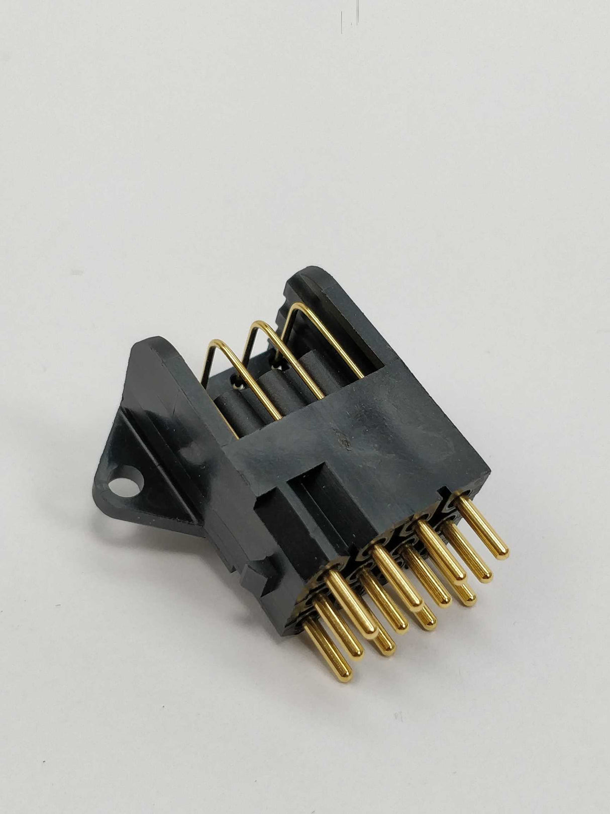 SOURIAU SMS12GE6 Right angle boardmount w/ male PCB contacts