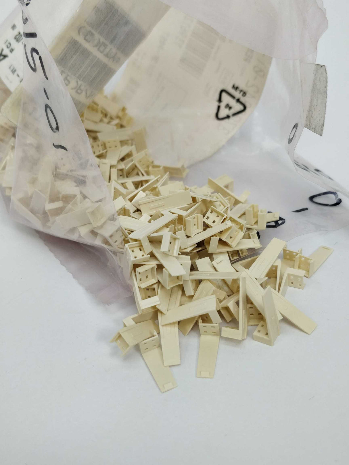 Amphenol ICC 67026-002LF