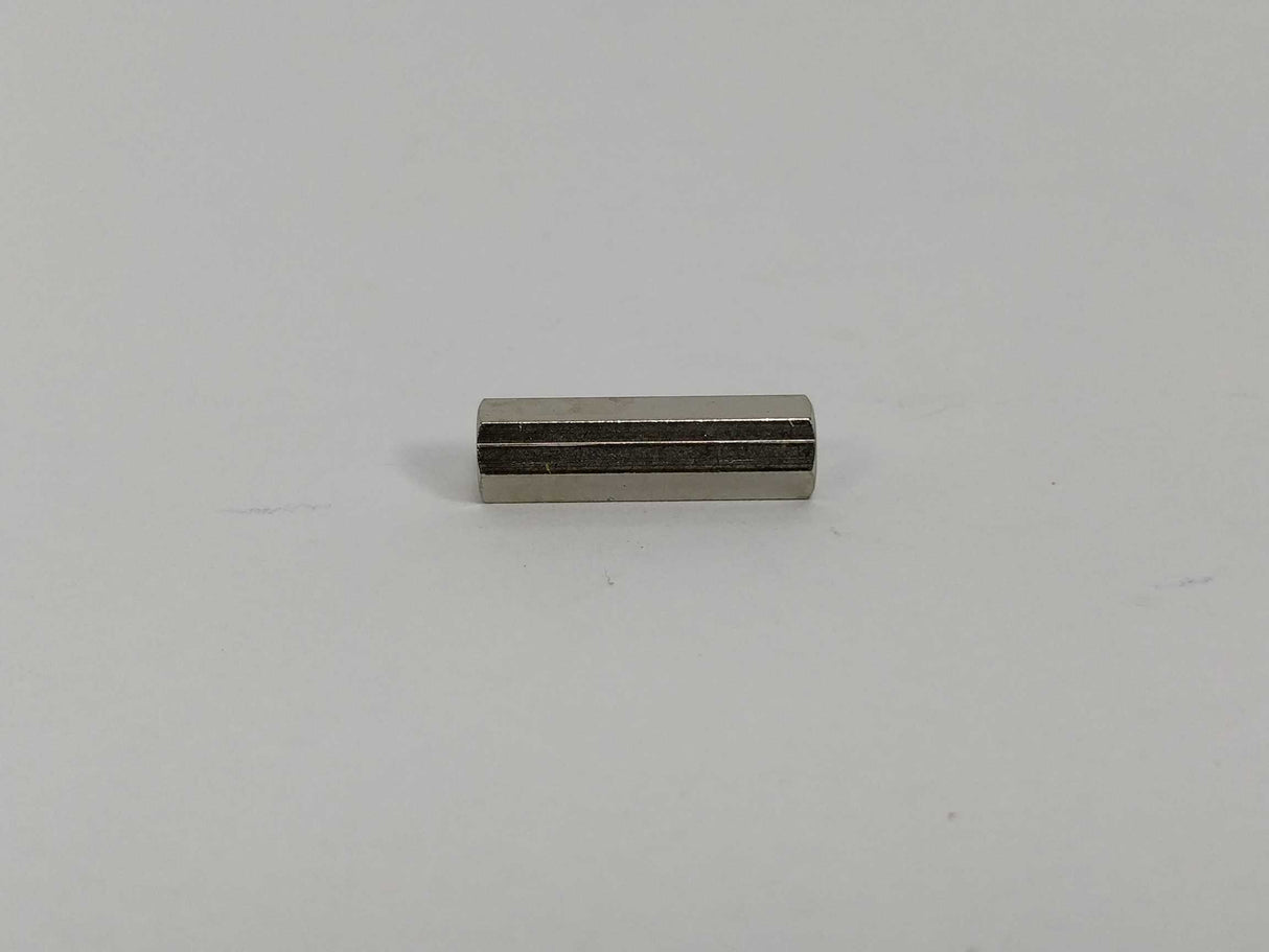 Distance bolt M2.5x18mm 4977002061 Stag 2061 5xM2.5x18mm. . 595 Pcs