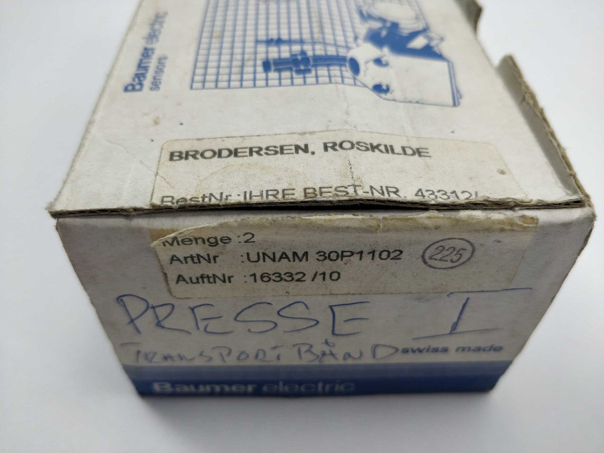 BAUMER ELECTRIC UNAM 30P1102 Ultrasonic Proximity Sensor