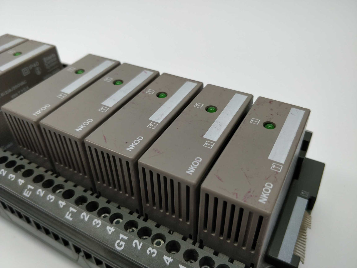 Staefa Control Systems NTOMS I/O Module Rack