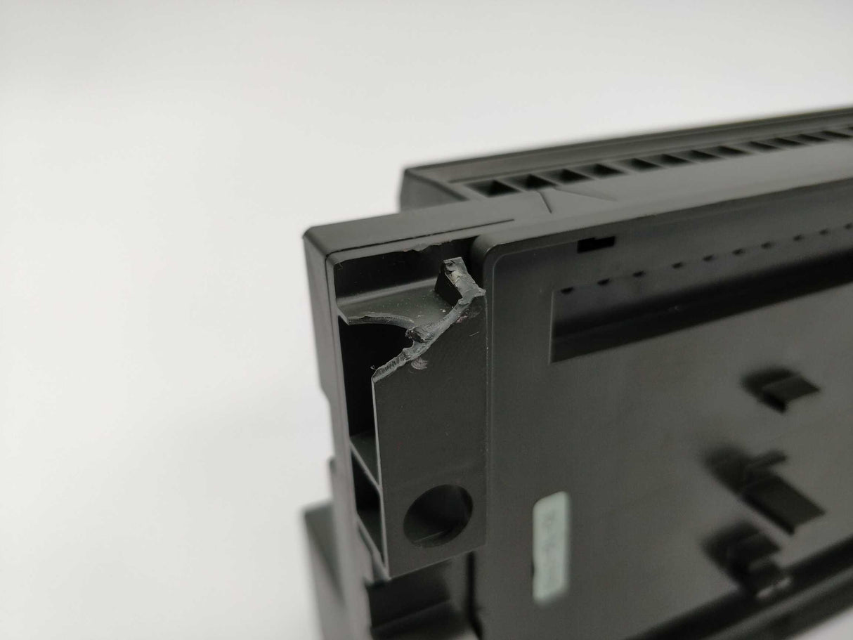 Staefa Control Systems NTOMS I/O Module Rack