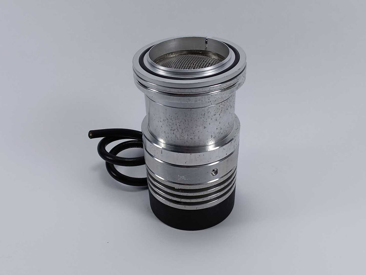 Leybold Vakuum 854 01 Turbovac 50 without Compound Stage w/ A gasket on top