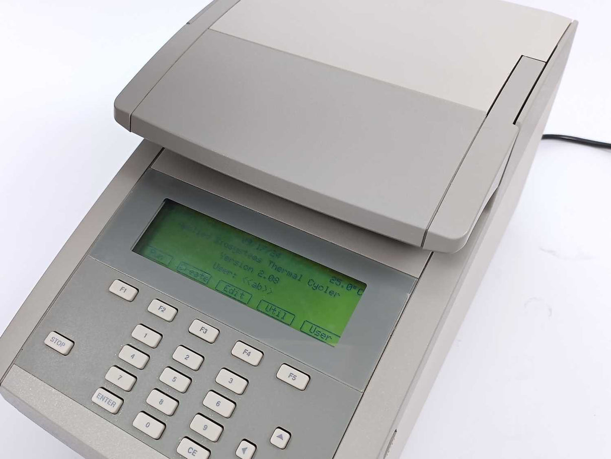 Applied Biosystems 4359659 2720 Thermal Cycler