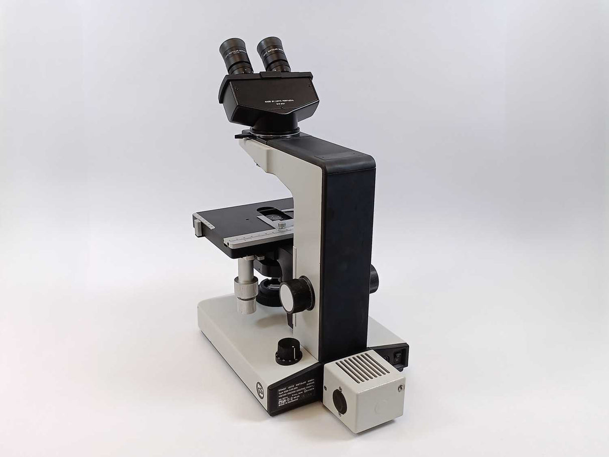 Leitz 020-435.025 Laborlux 12 Microscope, No optics w/ Periplan 10x/18