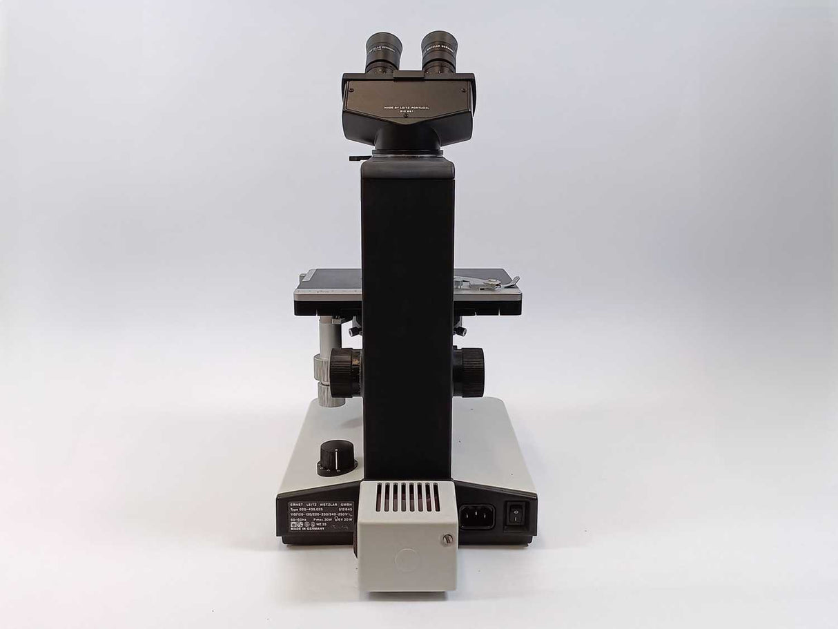 Leitz 020-435.025 Laborlux 12 Microscope, No optics w/ Periplan 10x/18