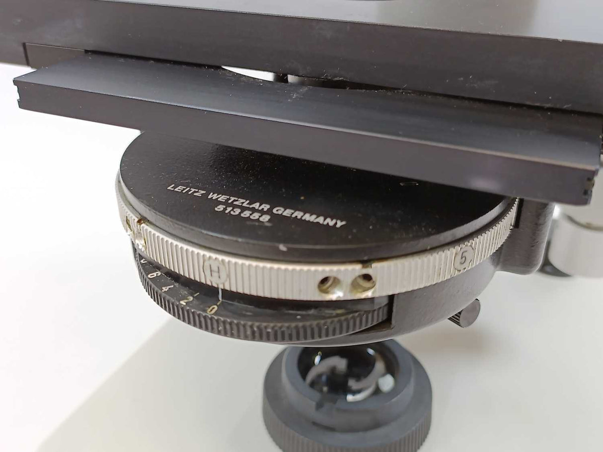 Leitz 020-435.025 Laborlux 12 Microscope, No optics w/ Periplan 10x/18