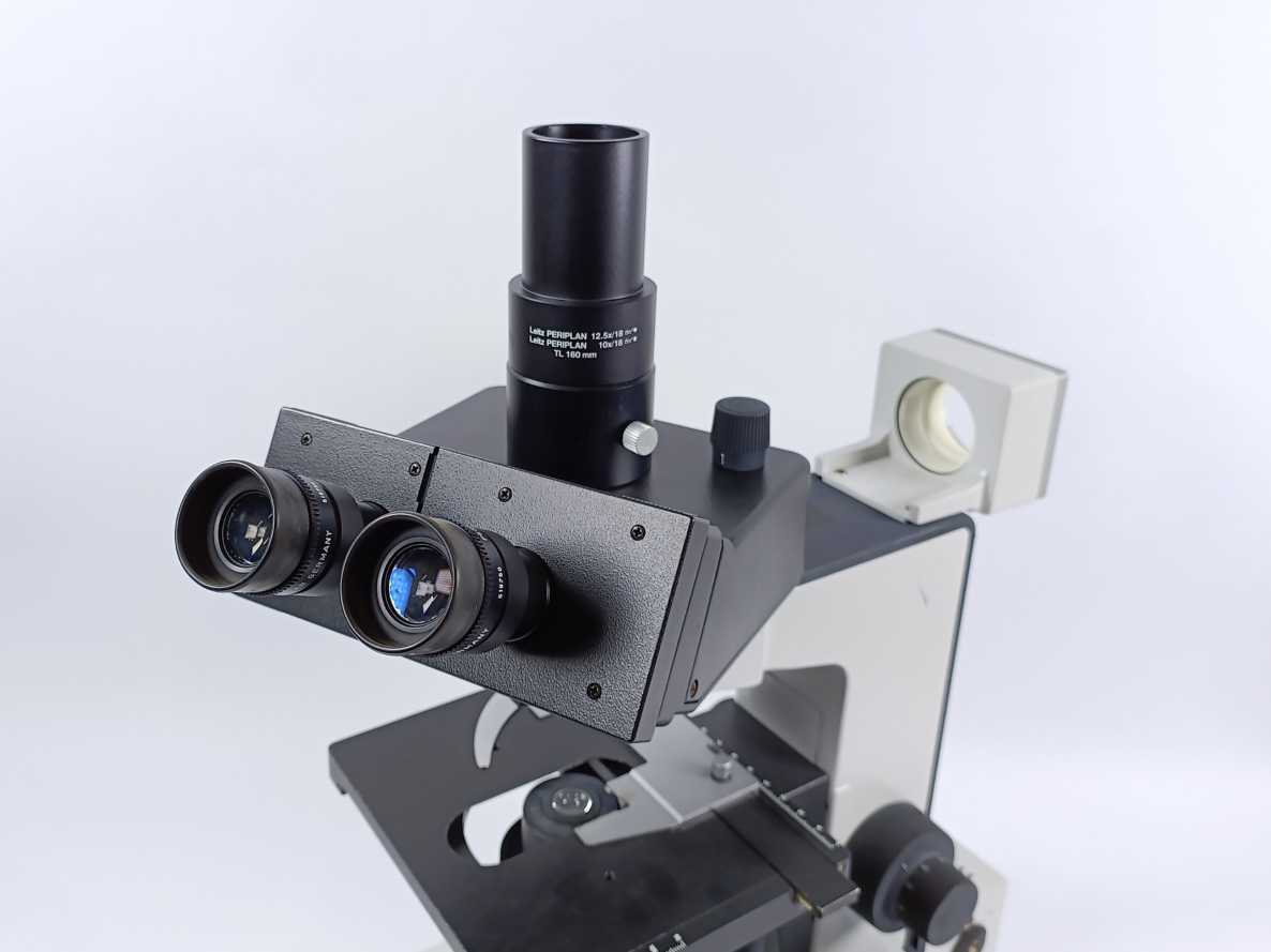Leitz Laborlux S Microscope, No optics w/ Periplan 10x/18