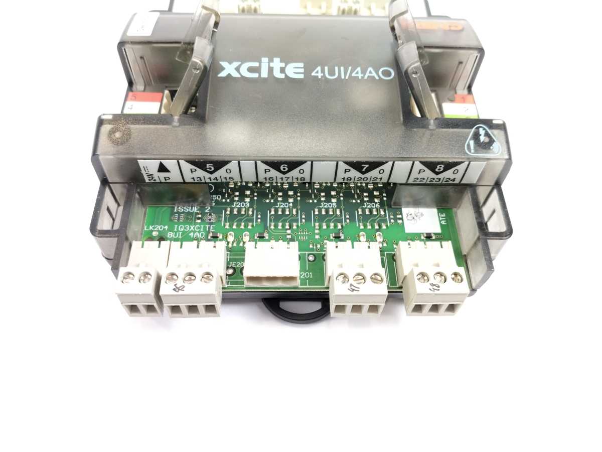 TREND ITEM3-2000U040400 XCITE/IO/4UI/4AO