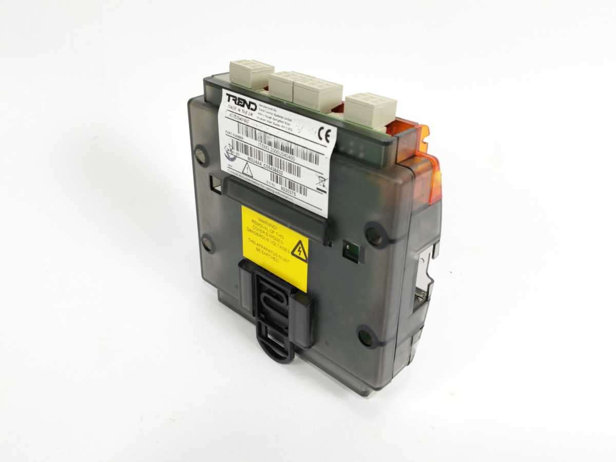 TREND ITEM3-2000U040400 XCITE/IO/4UI/4AO