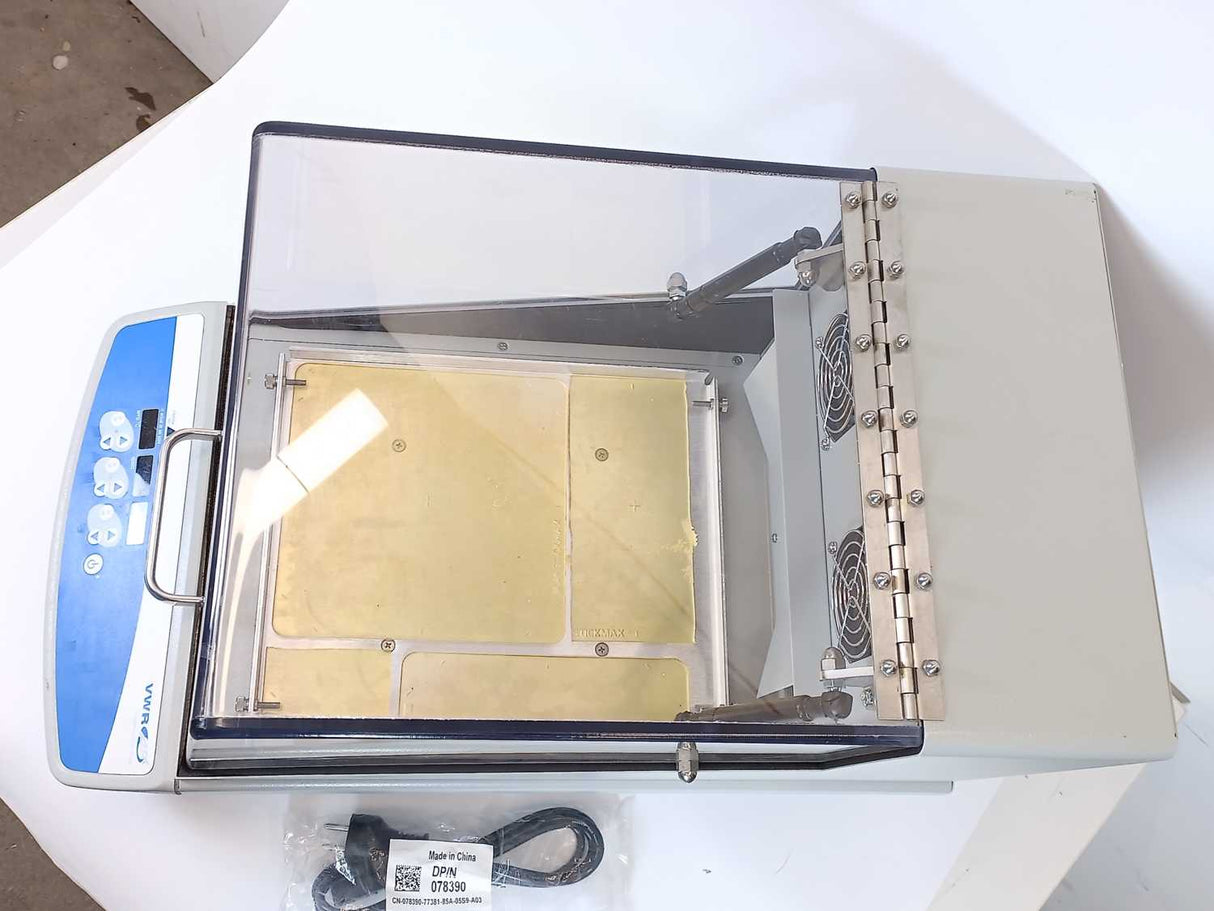 VWR 444-7084 Incubator Heater Shaker